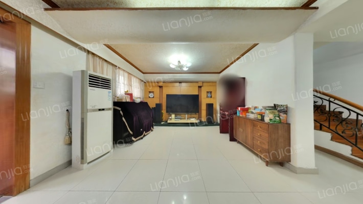 西岭花园二手房实景图