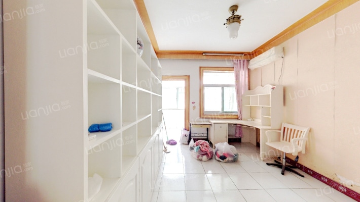 一轻局宿舍二手房实景图