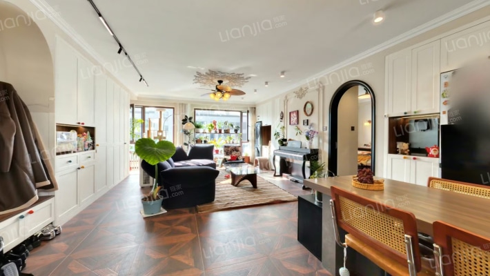 龙湖春江天玺二手房实景图