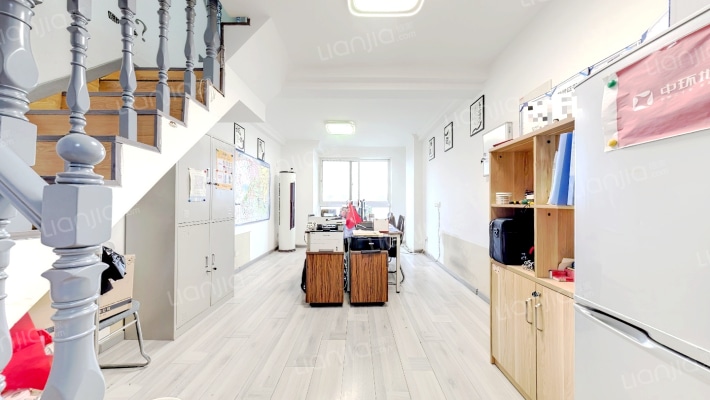 锦绣山水小区商业二手房实景图