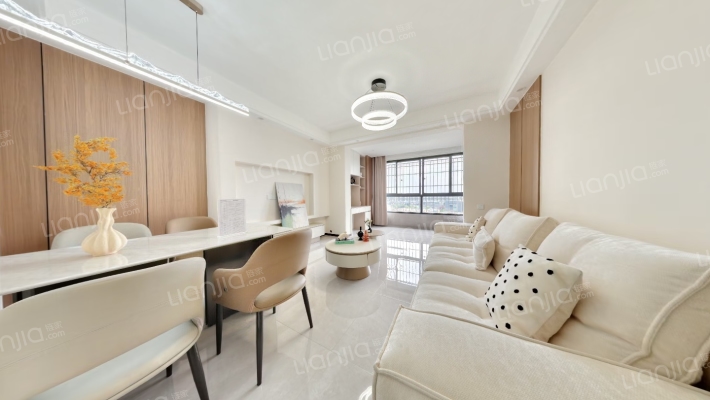 星悦领地二手房实景图