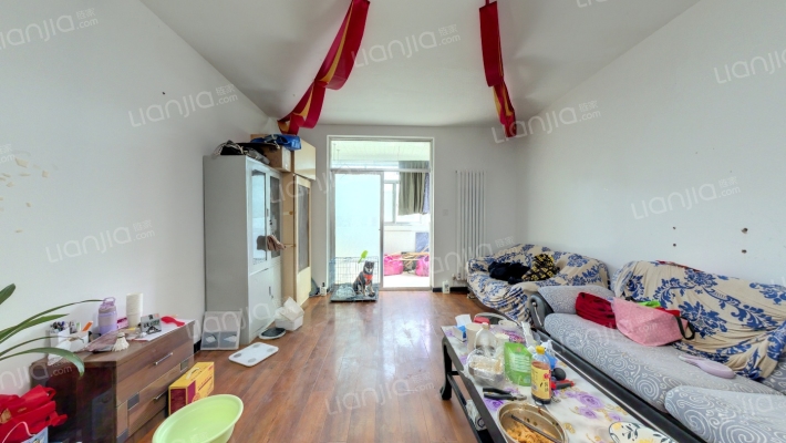 西安松苑实业公司住宅区二手房实景图