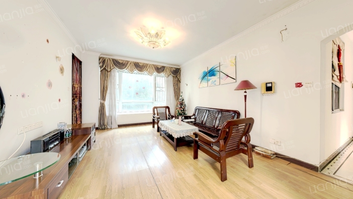 汇翠山庄沁芳园二手房实景图