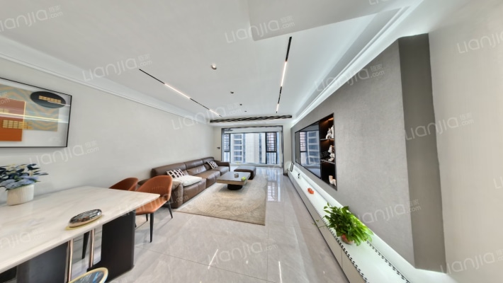 中梁正荣府二手房实景图