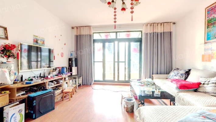 都市美丽风景二手房实景图