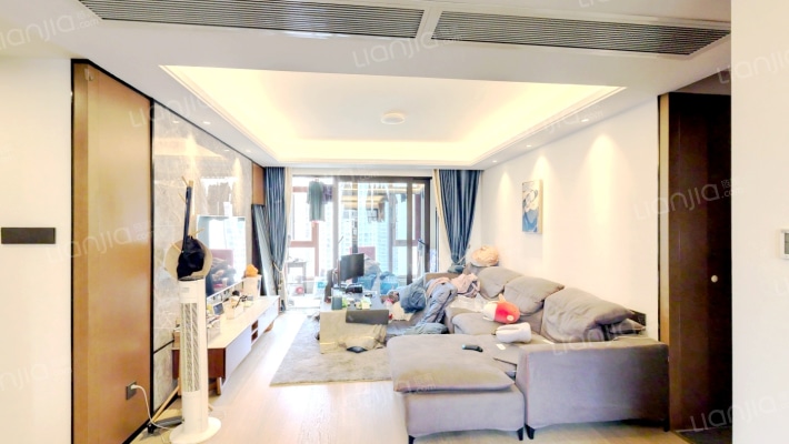 万科金域蓝湾二期二手房实景图