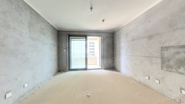 熙岸华府二手房实景图