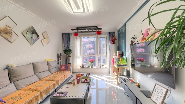 艳阳里二手房实景图