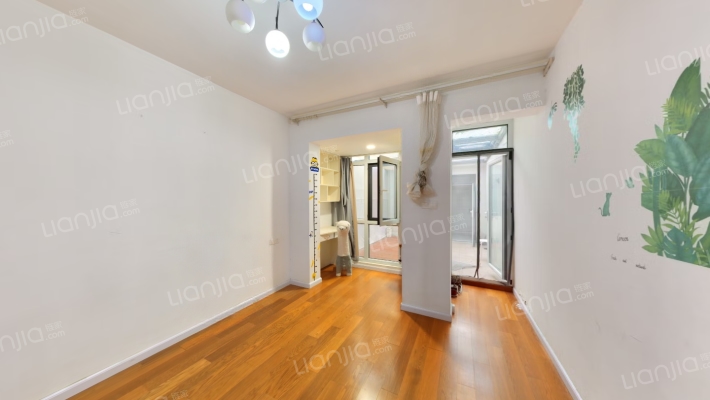 山师东路19号院二手房实景图