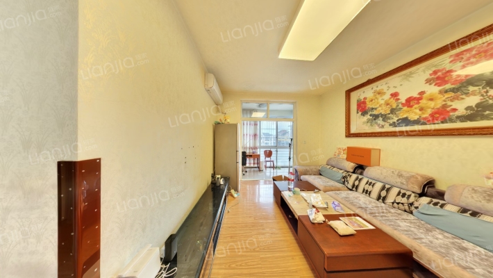 怡华居二手房实景图