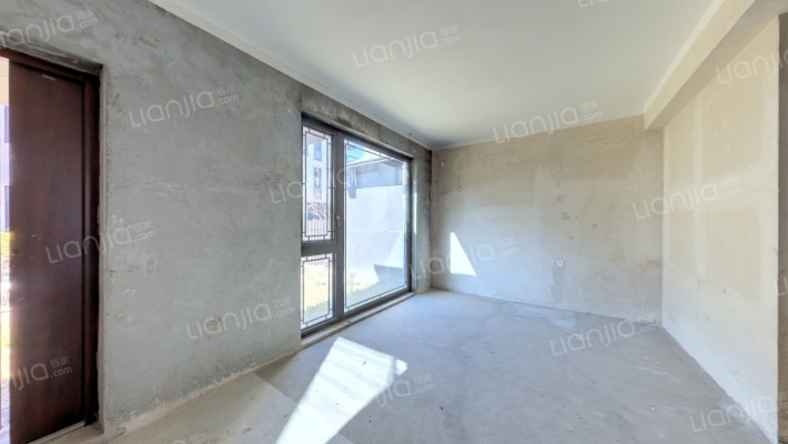 融创望臻园二手房实景图