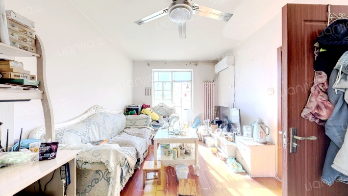 佟卫里二手房实景图