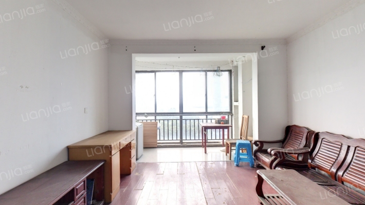 新盛花苑A区二手房实景图