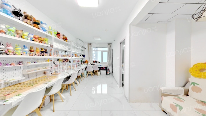 雷捷佳悦丽庭二手房实景图