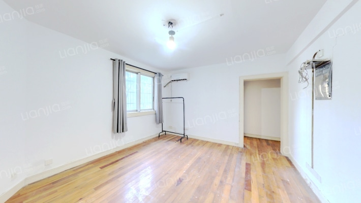 银良公寓二手房实景图