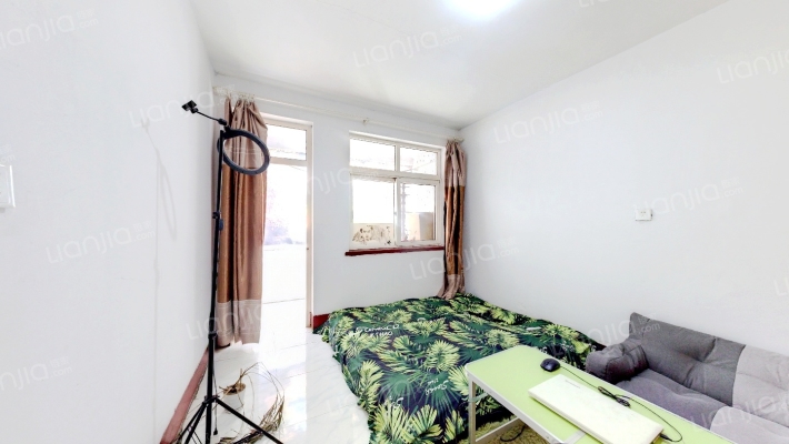 颐园社区二手房实景图