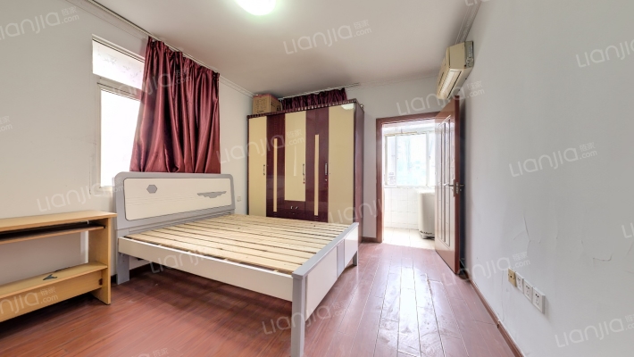 宁港一村二手房实景图