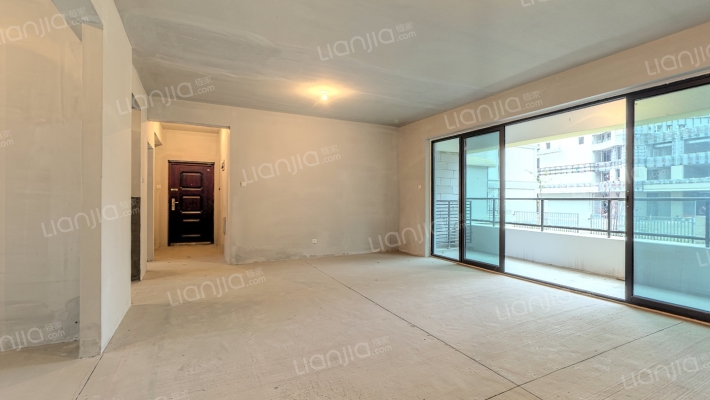 外滩东岸天宸二手房实景图