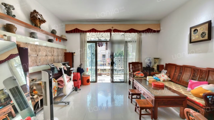 东逸华庭二手房实景图