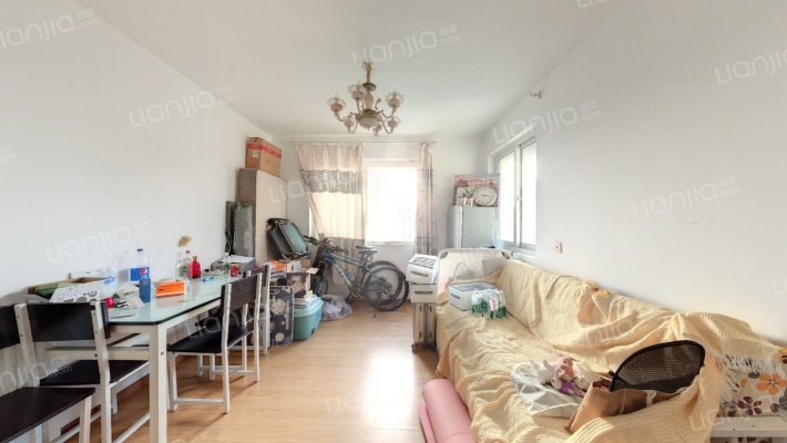 秦湾景园东区二手房实景图