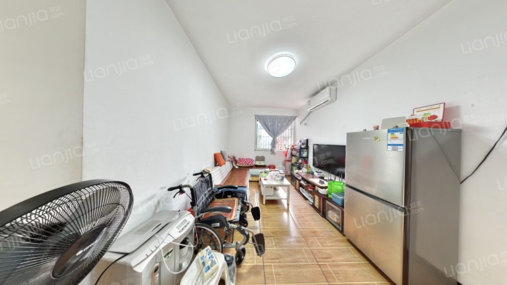 圣泉花园二手房实景图