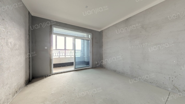 国投·岸芷汀兰二手房实景图