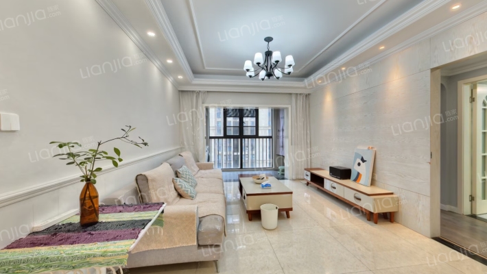 绿地中央广场D区二手房实景图