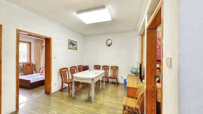 新都花园二手房实景图