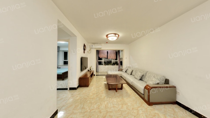 鲁能领秀城东三区二手房实景图