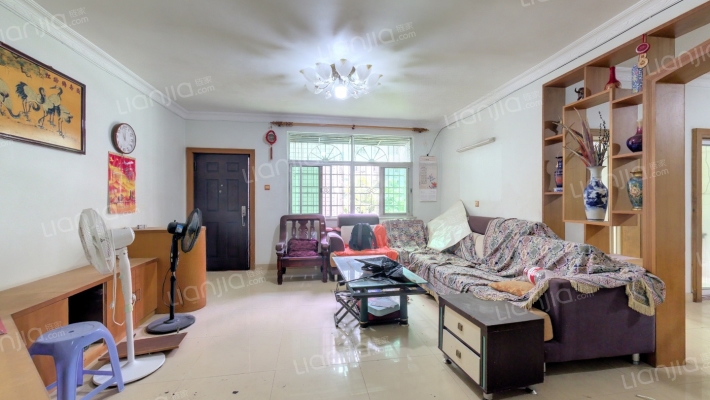 华天公寓二手房实景图