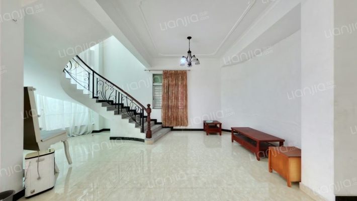 山际尾正街二手房实景图