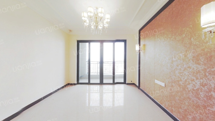 恒大御湖湾B区二手房实景图