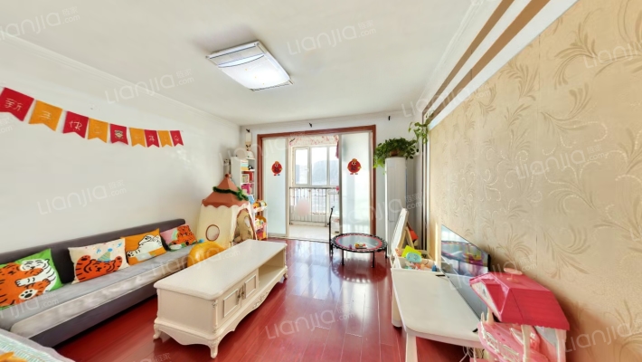 蓝天绿园二手房实景图