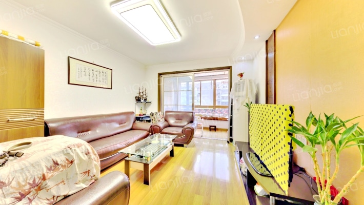 天都芳庭二手房实景图