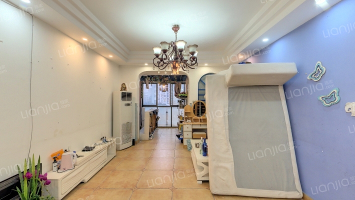 维港二手房实景图