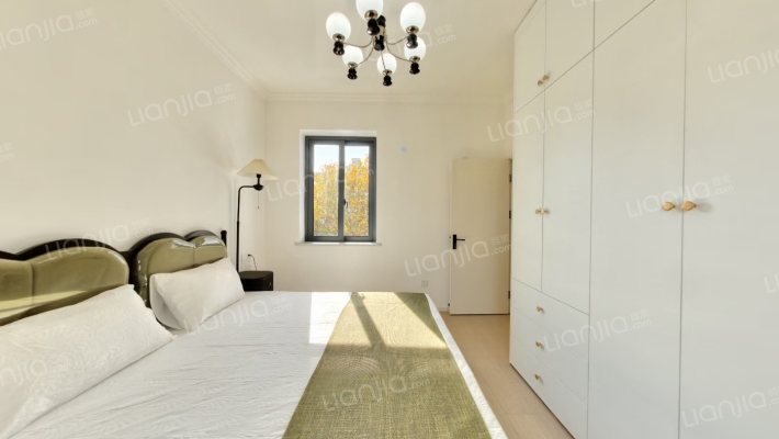 体育场路2-70号二手房实景图