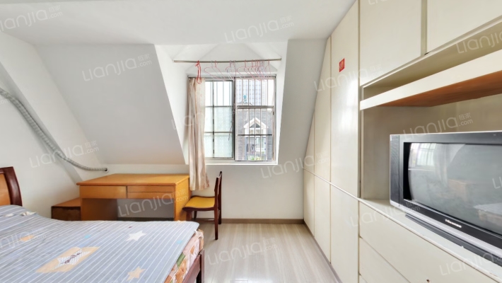 莱茵小镇二手房实景图