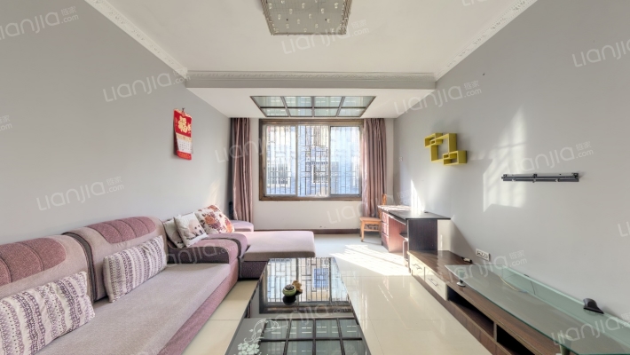 嘉年华小区二手房实景图