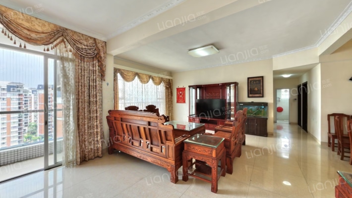 嘉怡华庭二手房实景图