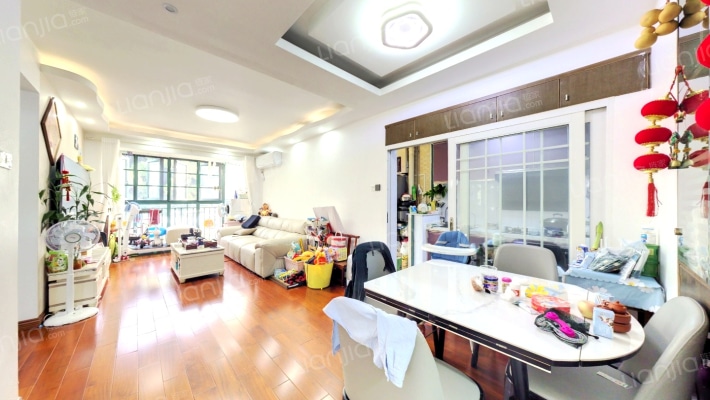 鸿润豪苑二手房实景图