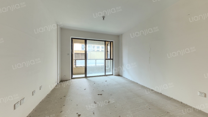 南湖国际中心二手房实景图