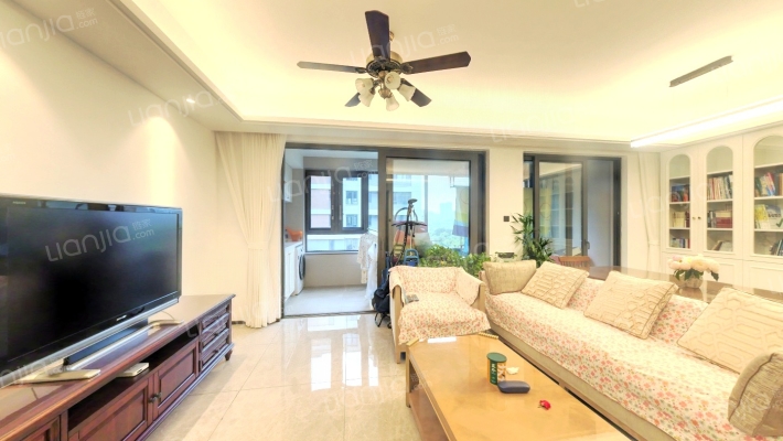 融创澜岸里二手房实景图