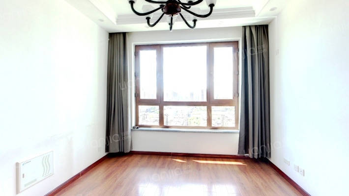 颐品雅居二手房实景图