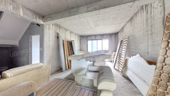 鸿迪绿洲湾二手房实景图