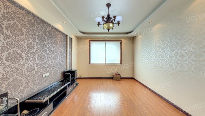 鑫龙佳苑二手房实景图