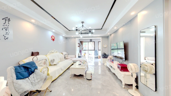 新希望皇冠国际二手房实景图