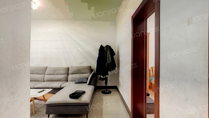 五一佳居二手房实景图