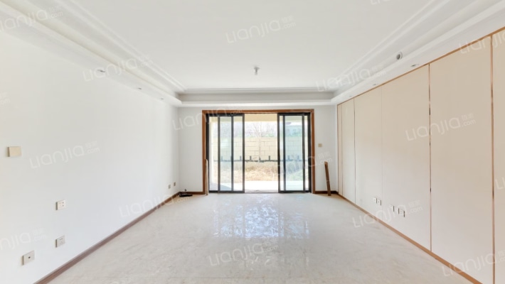 世茂璀璨倾城东区二手房实景图