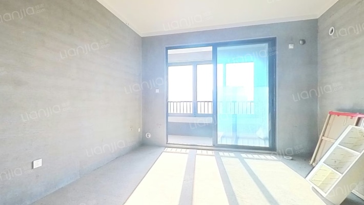 建投龙海家园西区二手房实景图