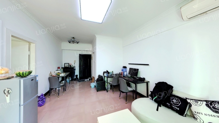 假日花园二手房实景图